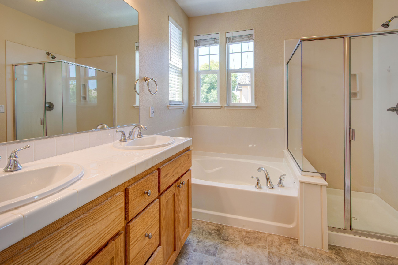 1650 Glenmore-24.jpg